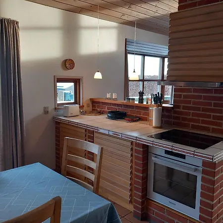 Cozy Near Forest And בית נופש Sjolund